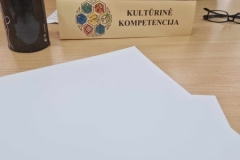 received_740385378040942